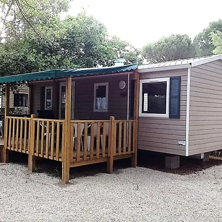 Campsite Greenchalets Sur Argens Roquebrune-sur-Argens